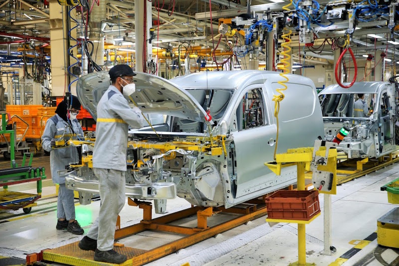 Industrial Exports Rise as Phosphates and Textiles Decline
